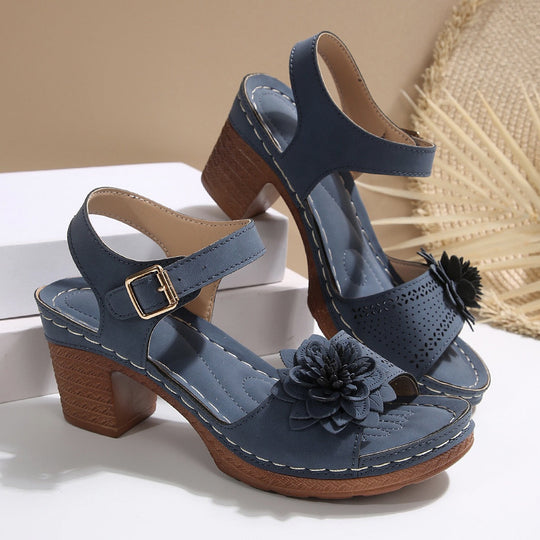 Damen Plateau-Sandalen mit floralen Akzenten und rutschfester Sohle
