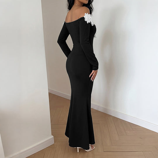 Damen Schulterfreies Maxikleid mit Carmen‑Ausschnitt, figurbetonter Silhouette und Spitzenblütenbesatz Shop Nory