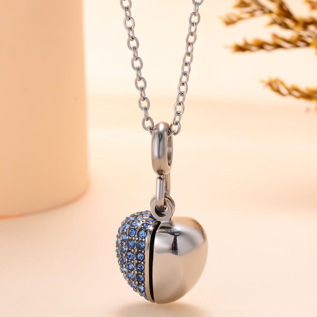 Damen Anhänger mit herzförmigem Medaillons-Design und glitzernden Kristallen Shop Nory