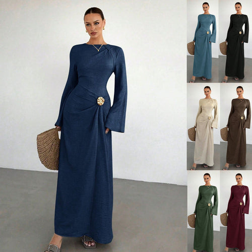 Damen Maxikleid mit Drapierter Taille, langen Glockenärmeln und Zierbrosche Shop Nory