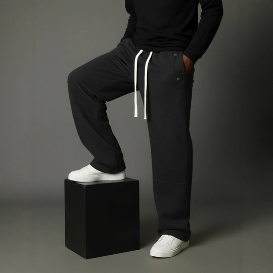 Herren Relaxed-Fit Jogginghose mit hohem Komfortbund, Tunnelzug & Utility-Details Shop Nory