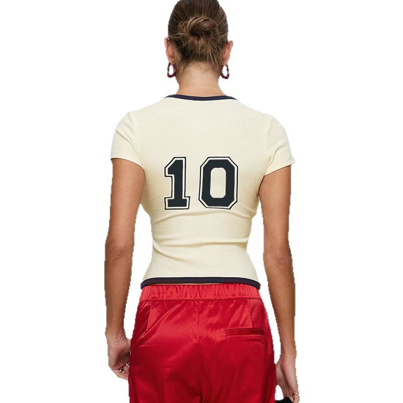 Damen Figurbetontes geripptes T-Shirt mit Logoprint und Kontrastkragen Shop Nory