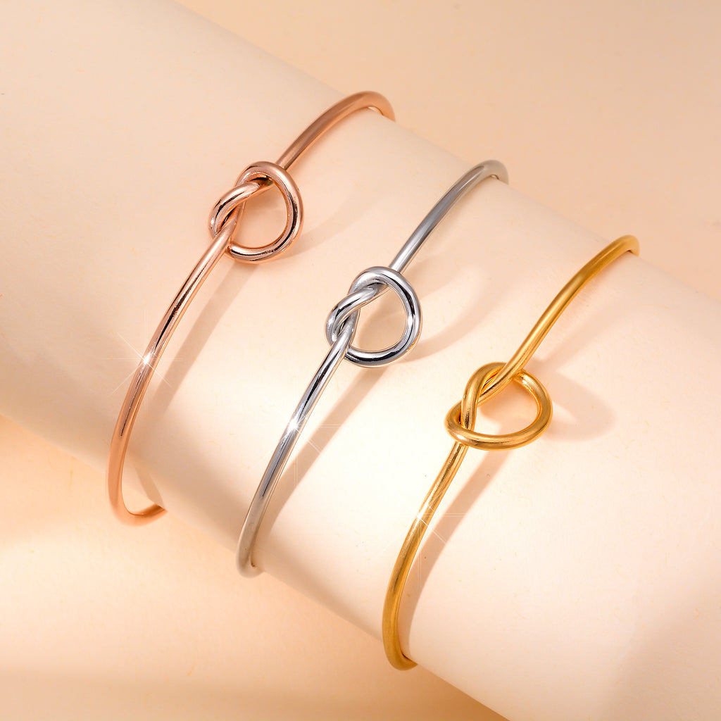 Damen offenes Armband mit Herzdesign Shop Nory