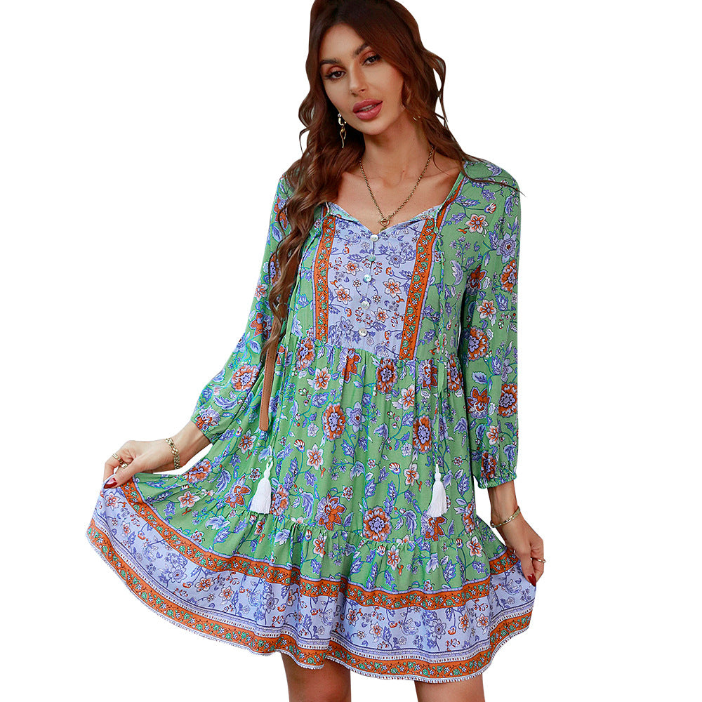 Damen nan Boho-Blumenminikleid mit V-Ausschnitt, Quastenbindegürtel und stufenweisem Volantrock Shop Nory