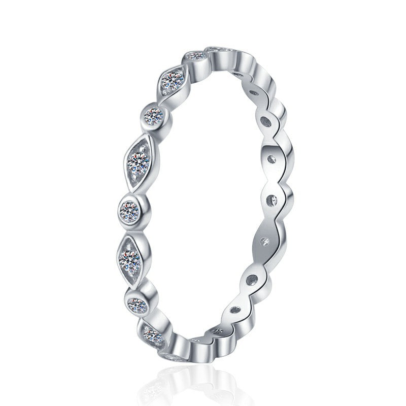 Damen zierlicher Zirkonia-Ring mit elegantem Wellenmuster Shop Nory