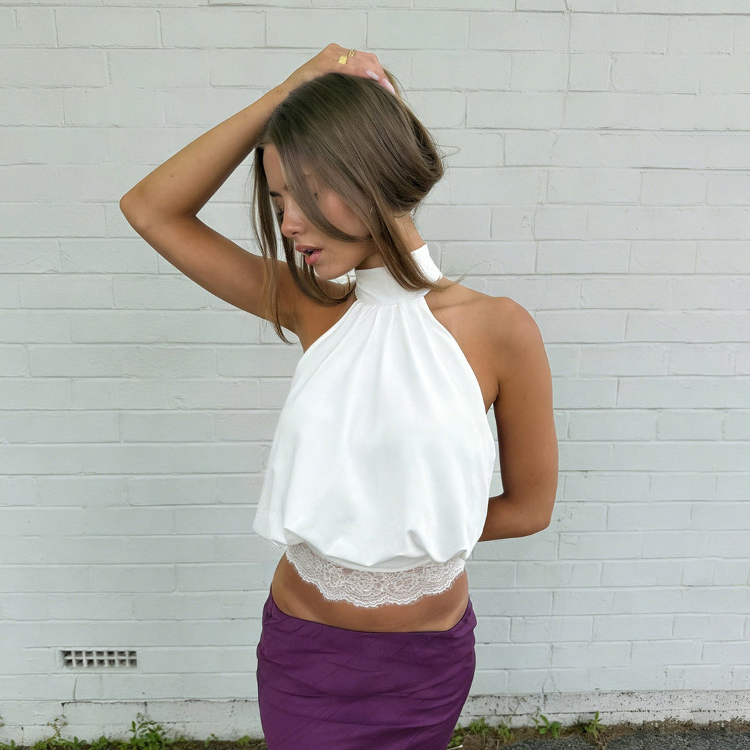 Damen Haltertop mit zarten Spitzenakzenten und eleganter Schnürung