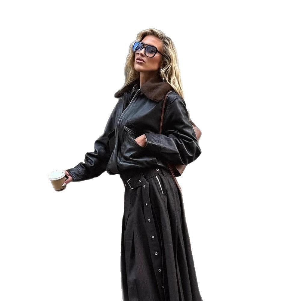 Damen Kurz geschnittene Lederoptik‑Fliegerjacke mit Teddykragen und tailliertem Rippbund Shop Nory