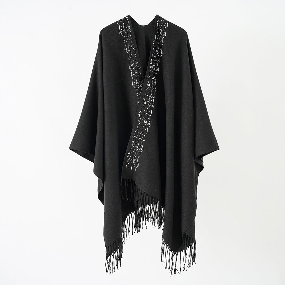 Damen Fransenponcho im offenen Kimono-Fall mit gezackter Nieten‑Bordüre Shop Nory