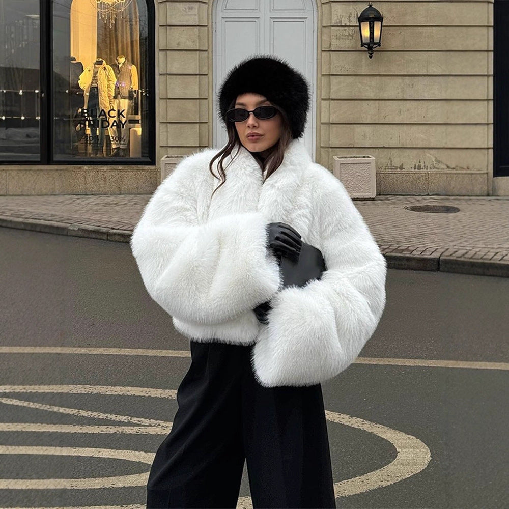 Damen Kurze kuschelige Faux‑Fur‑Bomberjacke mit voluminösem Schalkragen und kastiger Silhouette Shop Nory