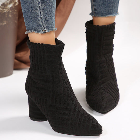 Damen Texturierte Ankleboots mit spitzer Schuhspitze und Blockabsatz Shop Nory