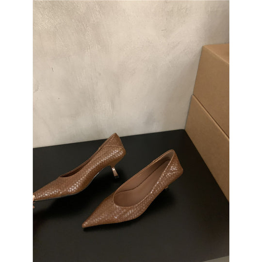 Damen Elegante spitz zulaufende Flechtleder-Pumps mit sculpted Kitten-Absatz Shop Nory