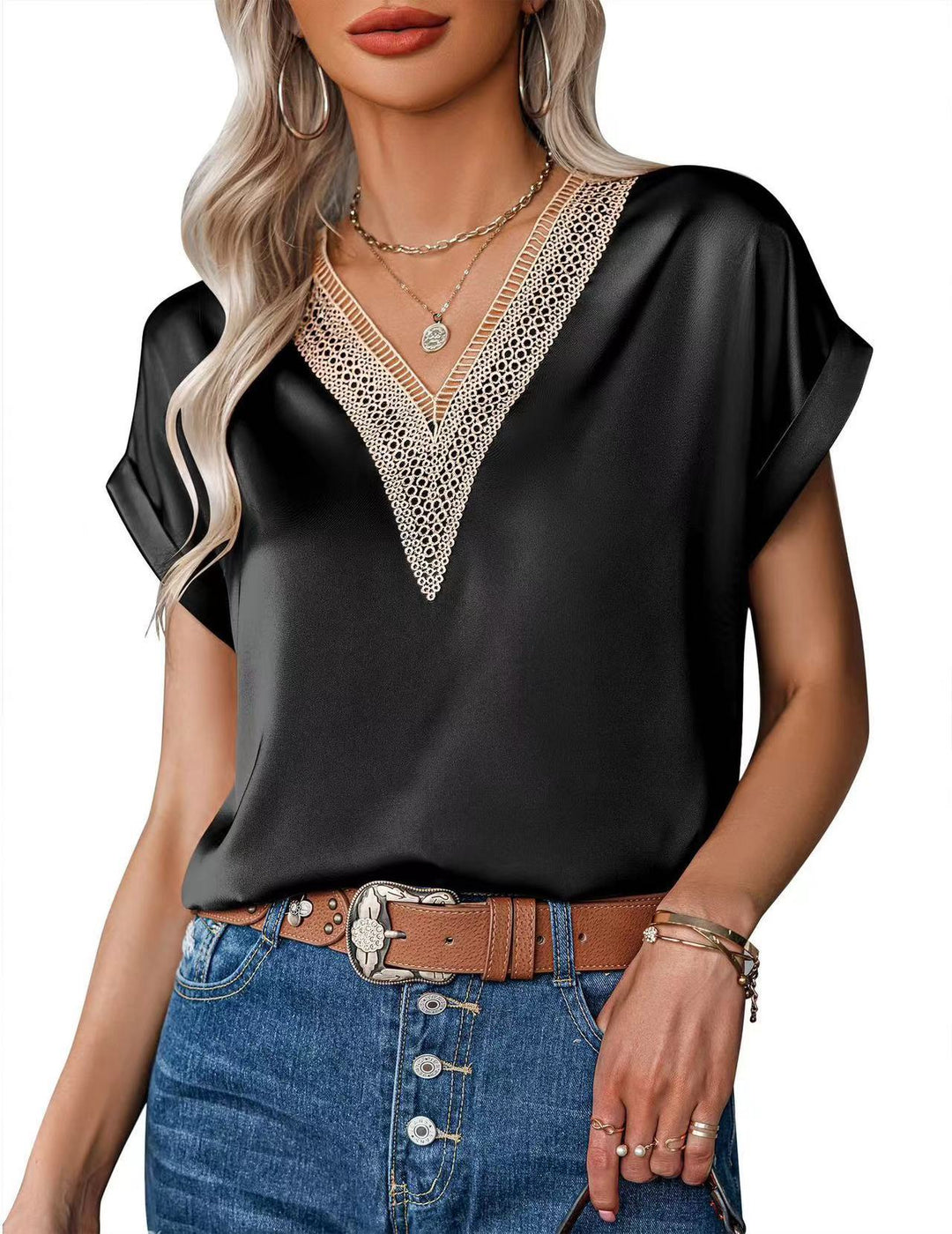 Damen Satin Bluse mit elegantem V-Ausschnitt und raffinierten Spitzenakzenten