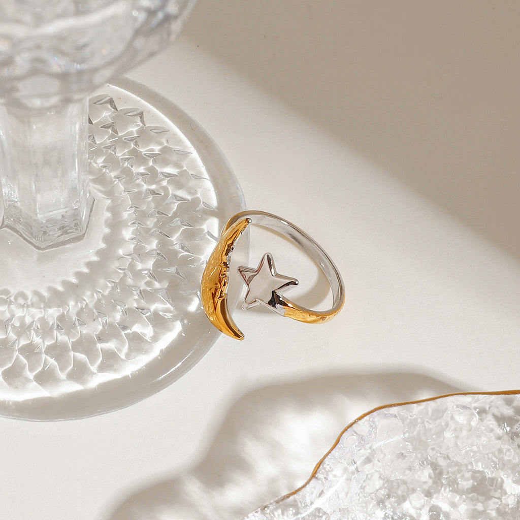 Damen Schmuckring mit minimalistischem Mond und Stern Design Shop Nory