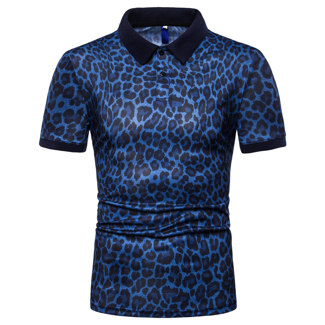 Herren Polo-Shirt mit aufregendem Leopardenmuster und modernem Schnitt