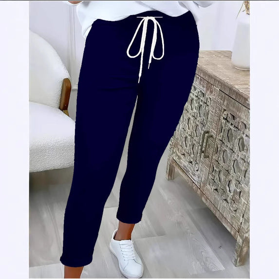 Damen Slim-Fit Jogginghose mit Tunnelzug und Umschlagbündchen Shop Nory