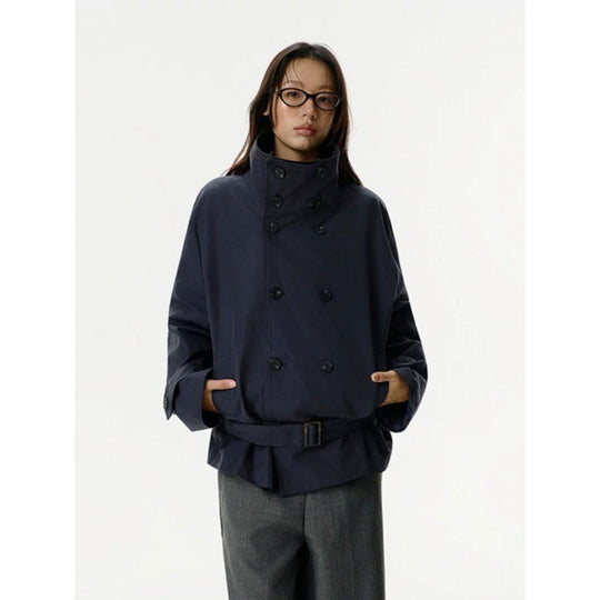Damen Kurzjacke im Trenchstil mit doppeltreihiger Knopfleiste Taillengürtel und Stehkragen Shop Nory