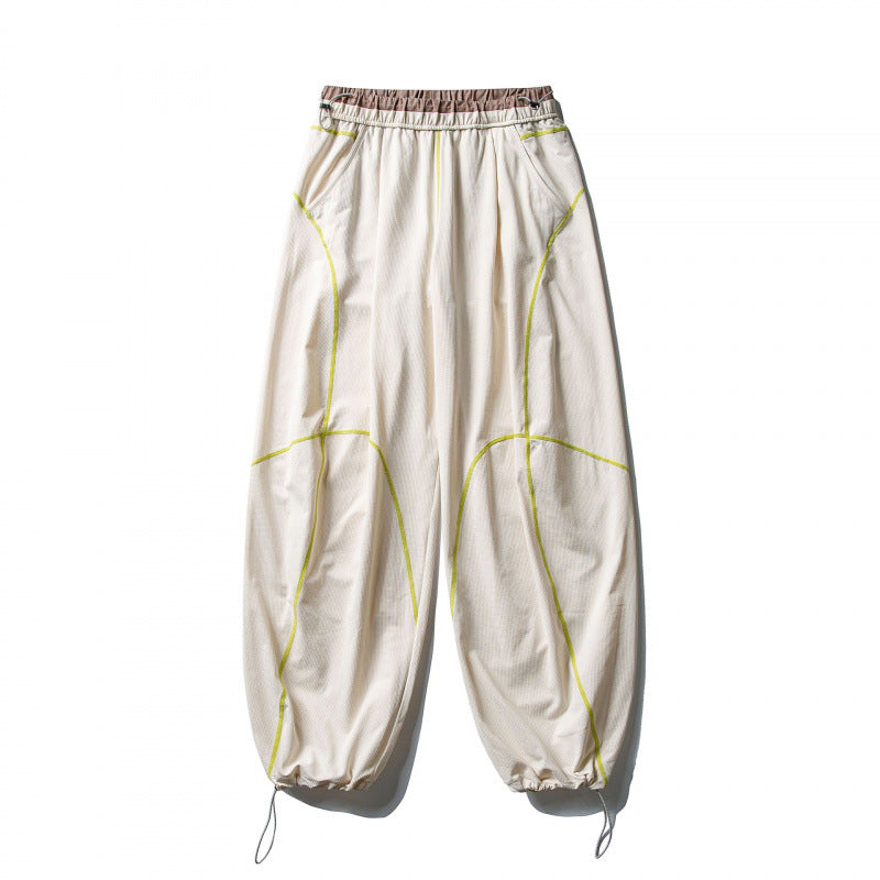 Unisex Locker geschnittene Tech-Jogginghose mit elastischem Bund, markanten Flatlock-Nähten und Kordelzug Shop Nory