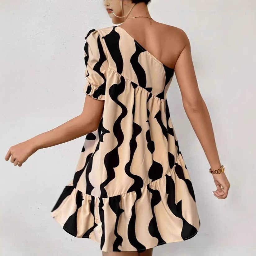 Damen Asymmetrisches Minikleid mit Volant und grafischem Muster Shopnory