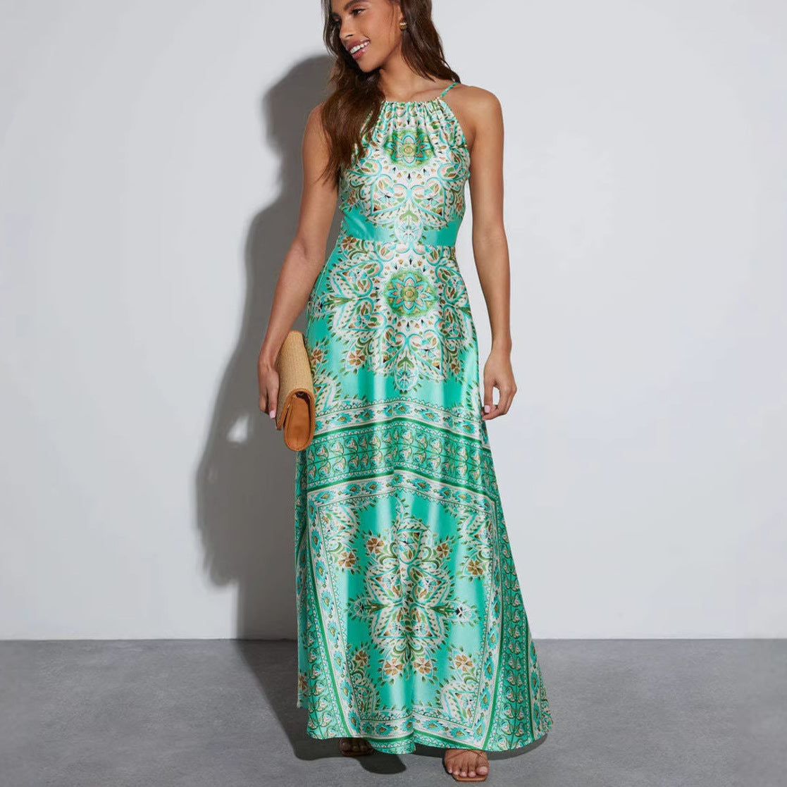 Damen Maxikleid mit verspielt floralem Design und schwingendem Rock Shopnory