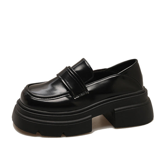 Damen Plateau-Lederschuhe mit modischem Detail und robuster Sohle