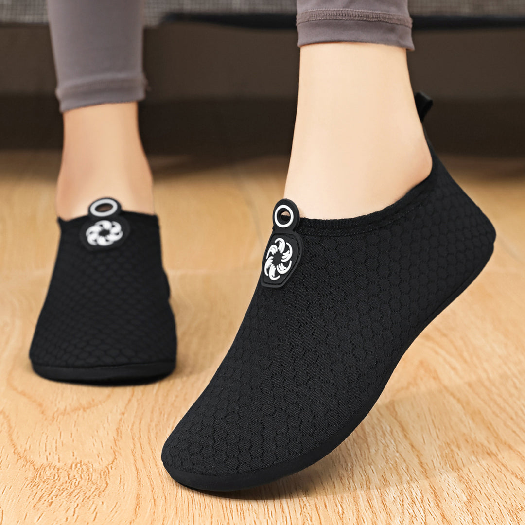 Damen nan leichter gestrickter Wasserschuh Slip-On mit nahtlosem Sockenschaft und rutschfester Gummisohle Shop Nory