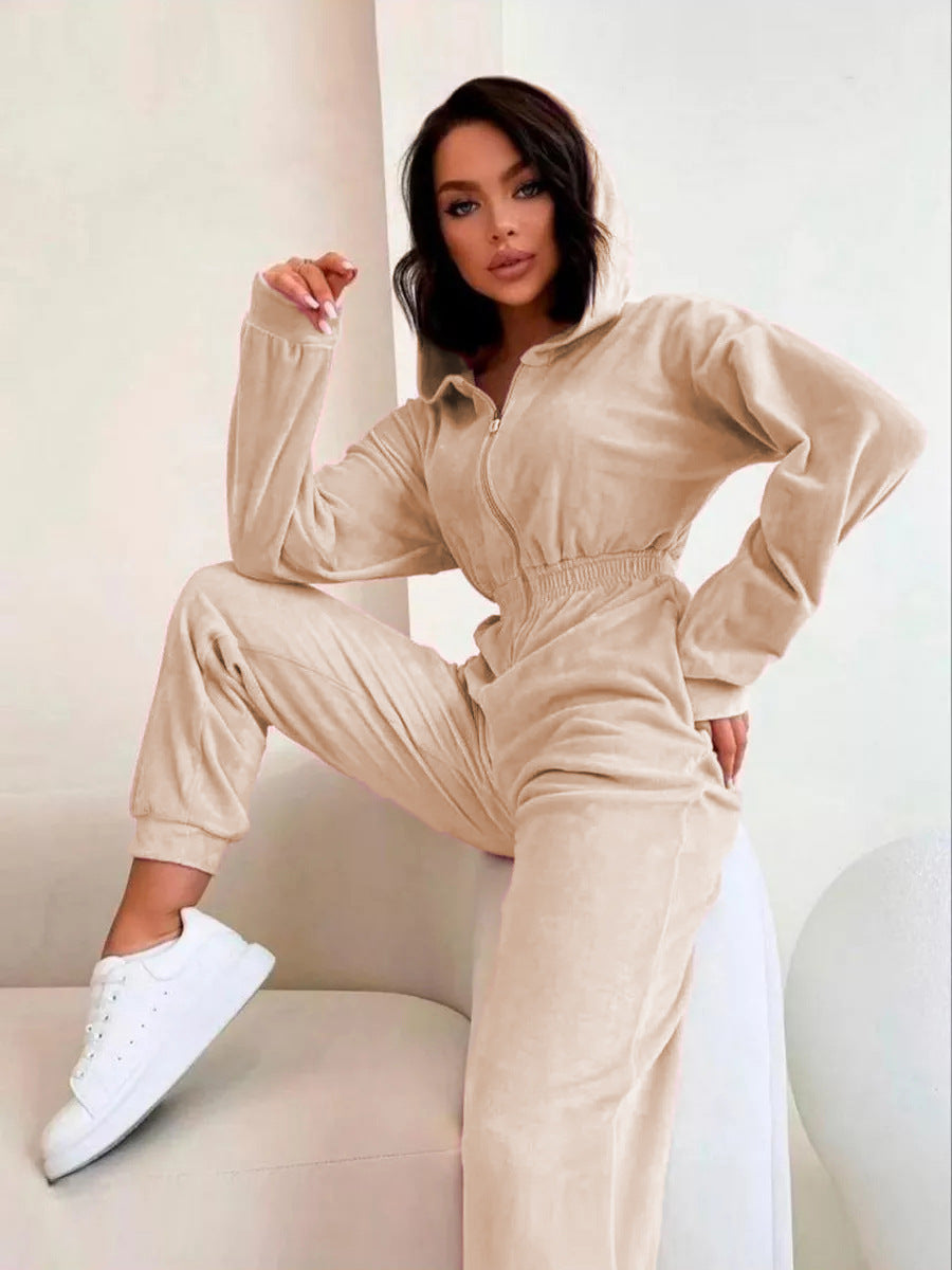 Damen Velours Jumpsuit mit Kapuze, Reißverschluss und tailliertem Gummibund Shop Nory