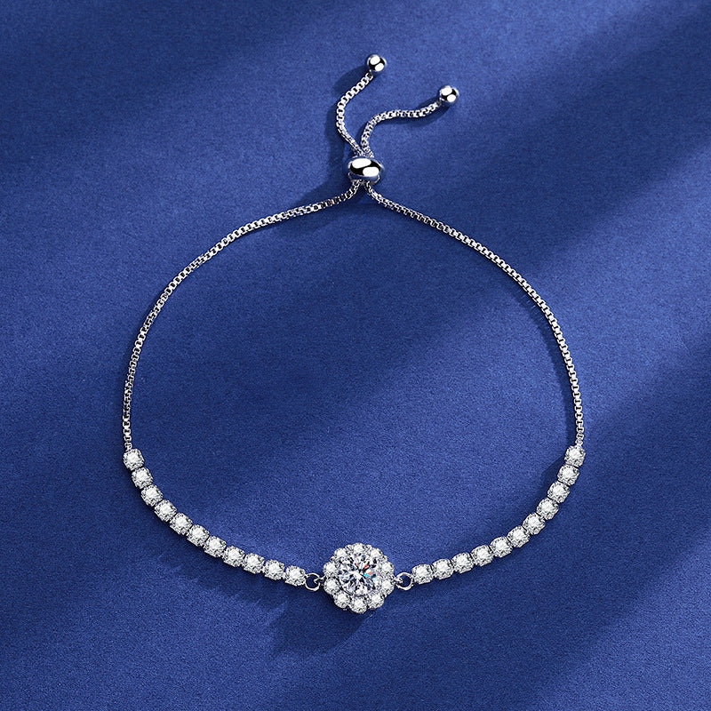 Zartes Zirkonia-Armband mit Verstellbarem Verschluss und Funkelnden Rundsteinen