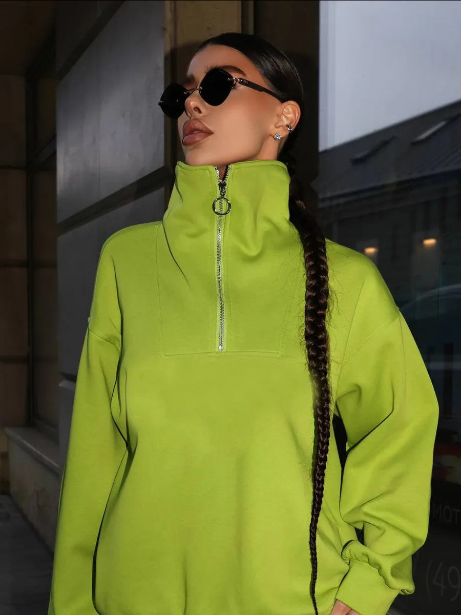 Damen lässiges Sweatset mit halbhohem Reißverschluss Kragen und weitem Jogger Shop Nory