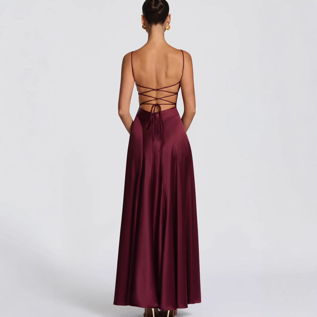 Damen Elegantes Maxikleid mit raffinierten Spaghetti-Trägern und fließendem Satin