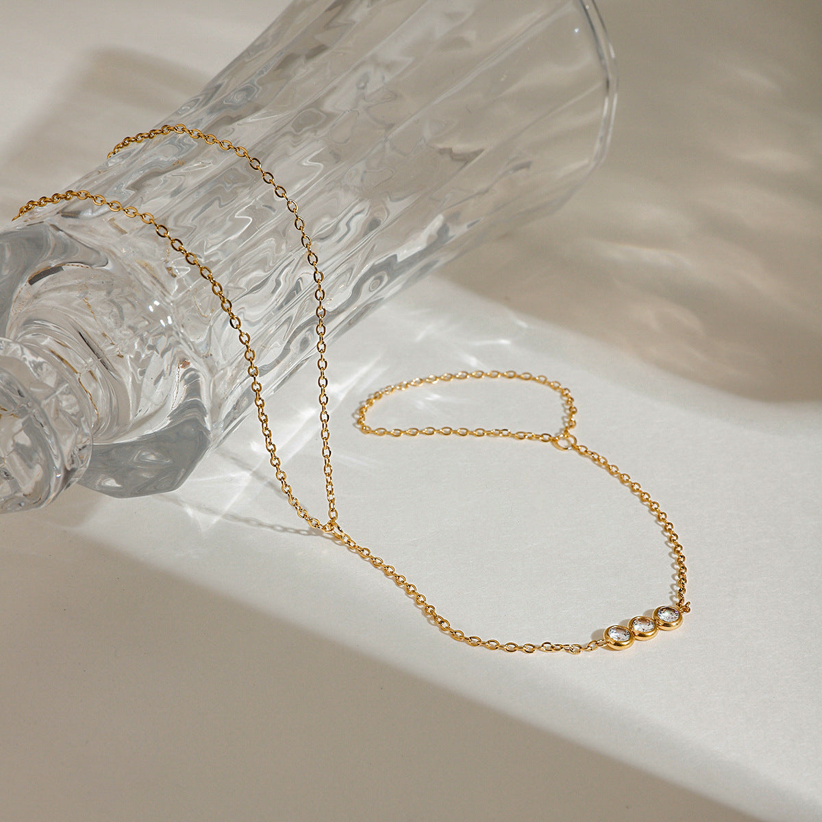 Damenarmband mit edlen Zirkonia-Details Shop Nory