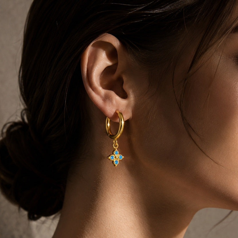 Damen Ohrhänger mit stilvollem Kreuzdesign und funkelnden Zirkonia Shop Nory