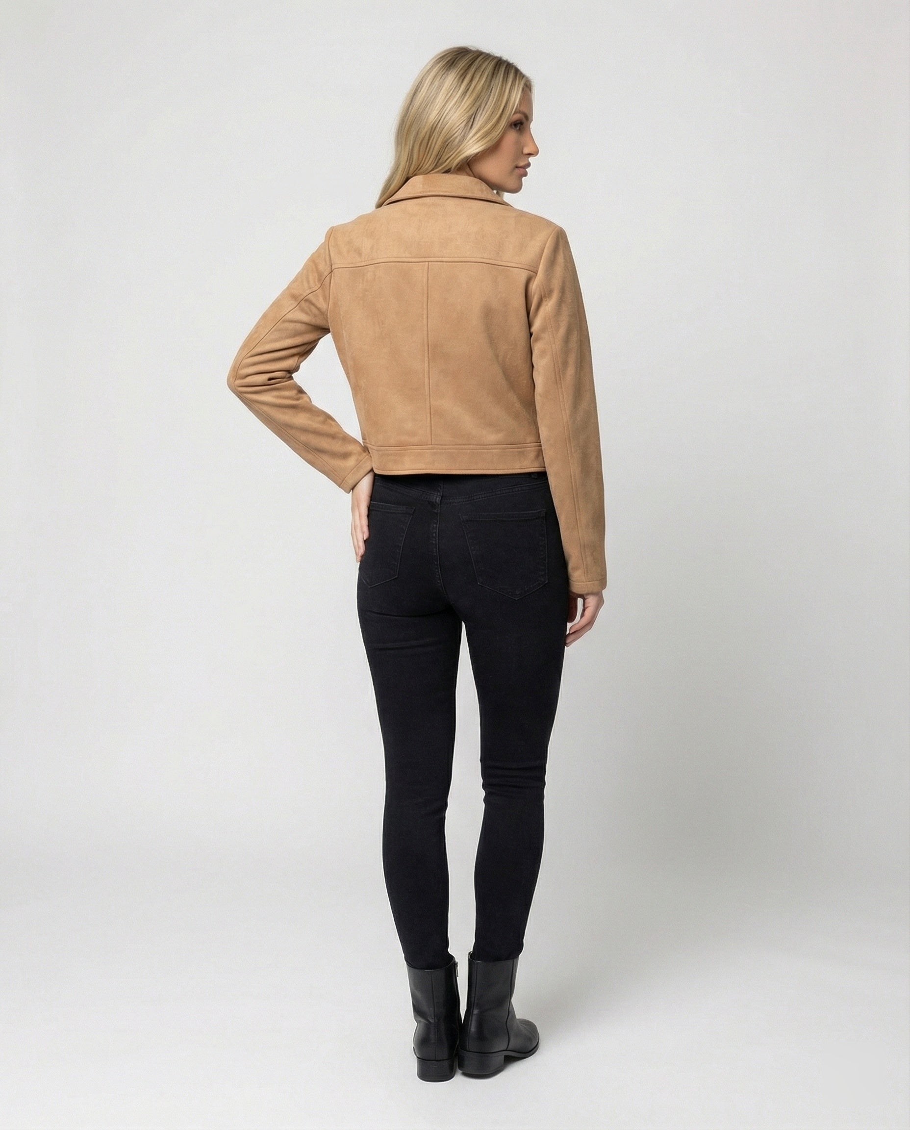 Damen Bekleidungsgeschäft kurz geschnittene Reißverschlussjacke mit Hemdkragen und taillierter Silhouette aus Wildlederimitat