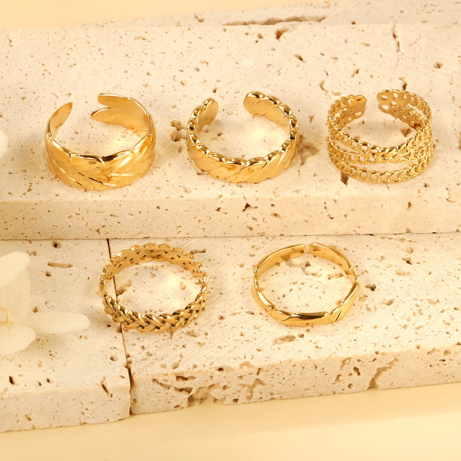 Damen stilvoller, eleganter Ring mit geschwungenem Design Shop Nory