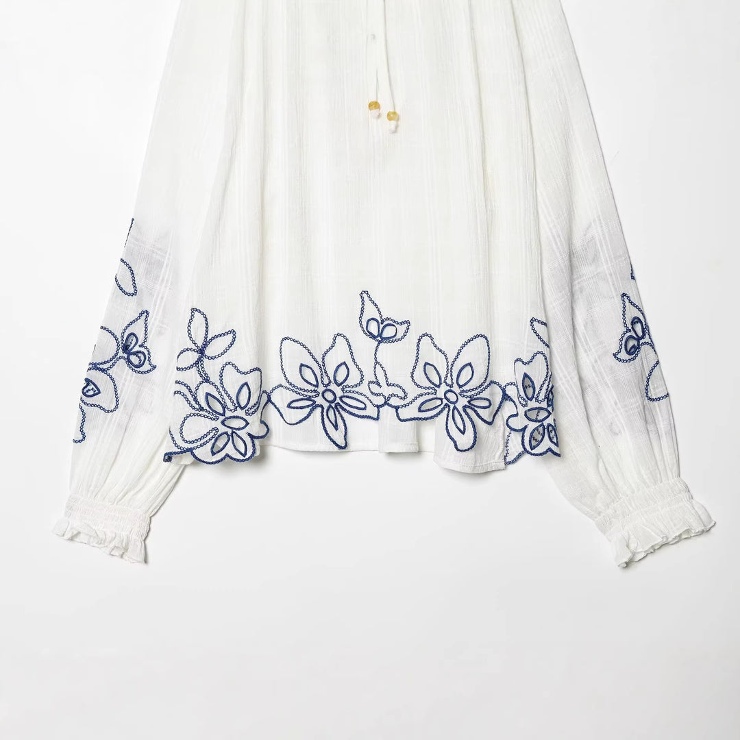 Damen bestickte Baumwoll-Tunika mit Volantkragen, Smokdetails und Bindeband Shop Nory