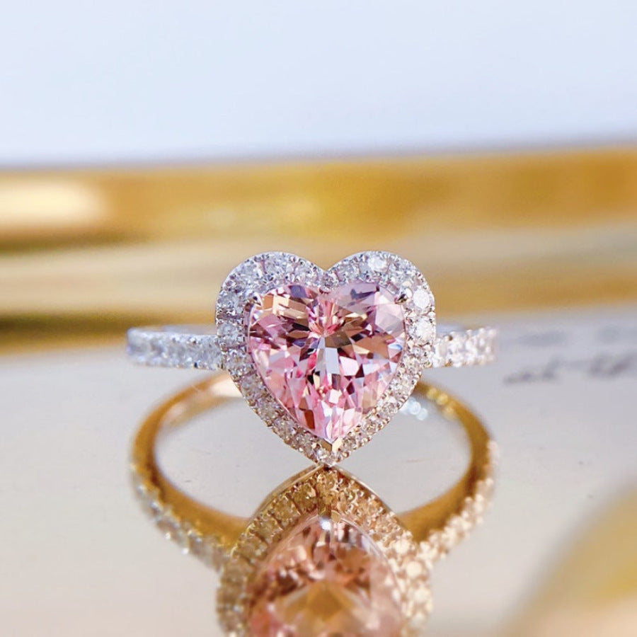 Damen Schmuckring mit herzförmigem Design und funkelndem Zirkonia Shop Nory