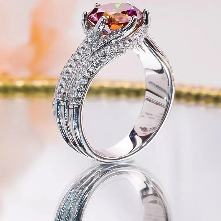 Damen Glänzender Cocktailring mit funkelndem Rubin und detailreicher Zirkonia-Fassung Shop Nory