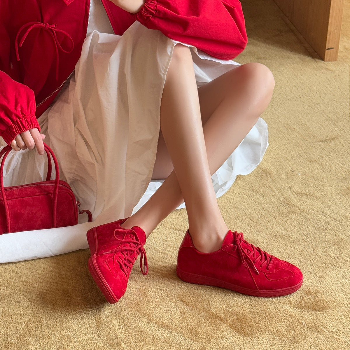 Damen Sportliche Sneakers aus hochwertigem Wildleder mit atmungsaktiver Innenstruktur und elastischer Schnürung Shopnory