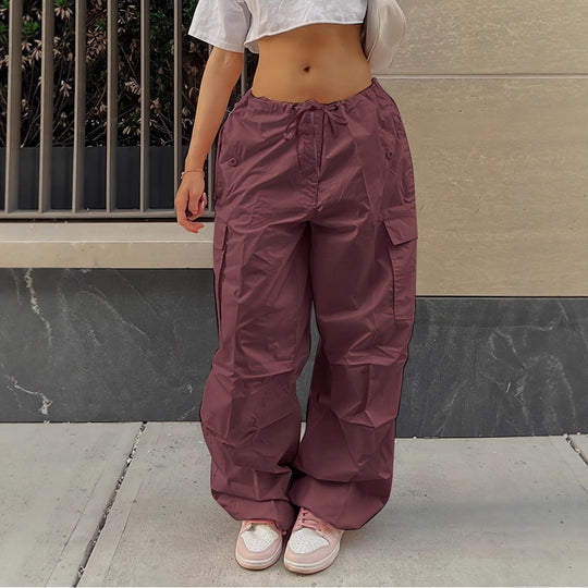 Damen Weite Cargo-Hose aus leichtem Funktionsstoff mit Tunnelzug und Pattentaschen Shop Nory