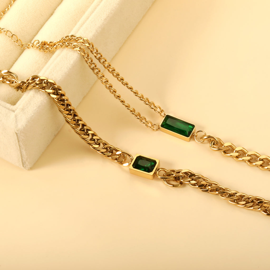 Damen Armband mit luxuriösem grünem Edelstein und Kettendesign Shop Nory