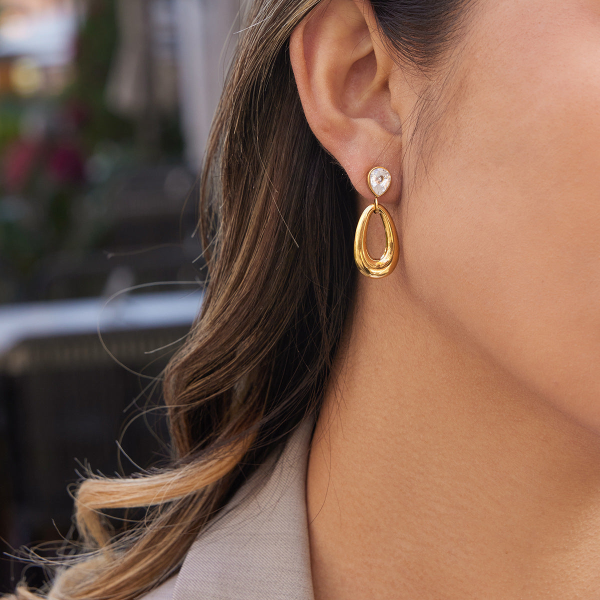 Damen Ohrhänger mit elegantem, tropfenförmigem Design und hypoallergener Edelstahlverarbeitung Shop Nory