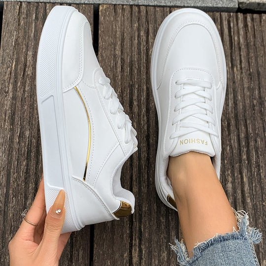 Damen Plateau-Sneaker mit goldener Zierkante und gepolstertem Komfortfußbett Shop Nory
