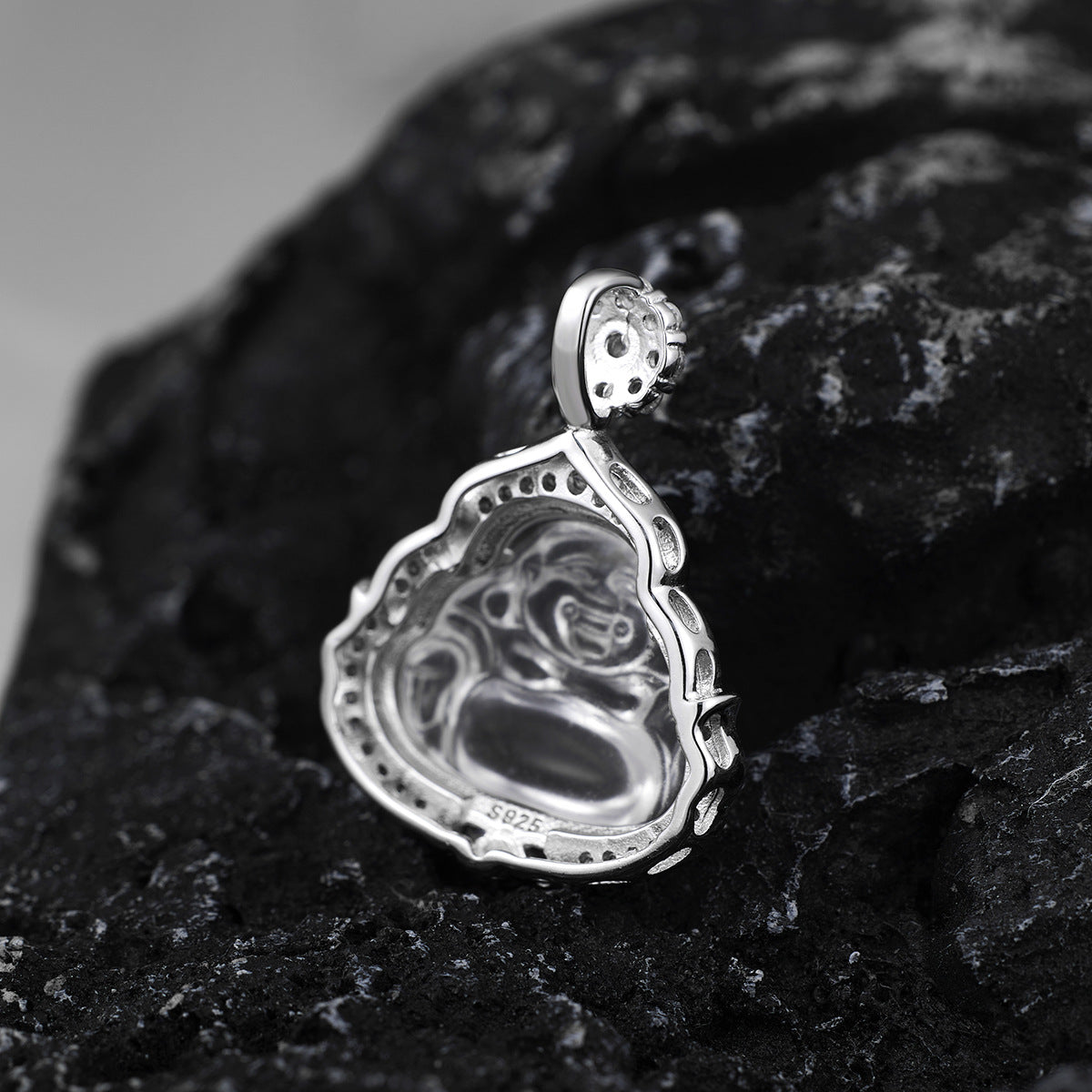 Damen Anhänger mit Buddha-Motiv und funkelndem Zirkonia Shop Nory