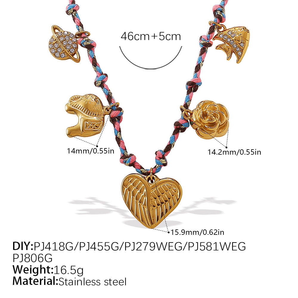 Verstellbare Kordel-Halskette mit Naturstein-Charms und Filigranen Blumenanhängern