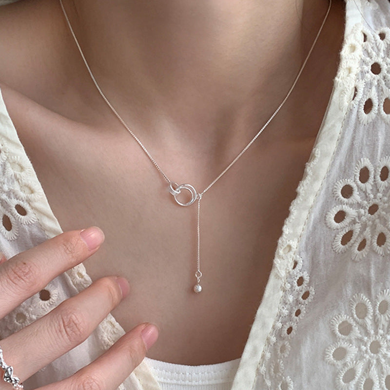 Damen Halskette mit modernem Zwischenelement und elegantem Anhänger Shop Nory
