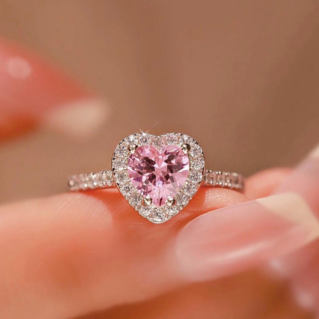Damen Schmuckring mit herzförmigem Design und funkelndem Zirkonia Shop Nory