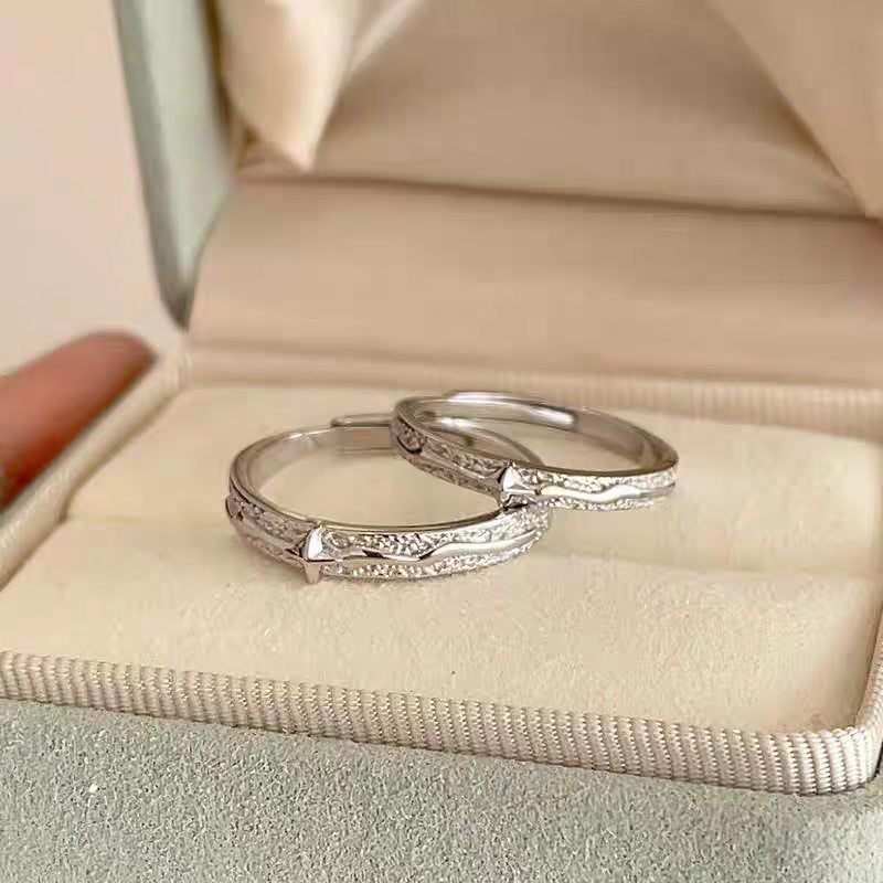 Damenring mit elegantem geschwungenem Design und funkelnden Zirkonia Shop Nory