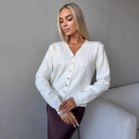 Damen Modische Strickjacke mit V-Ausschnitt und Knopfdetail Shop Nory