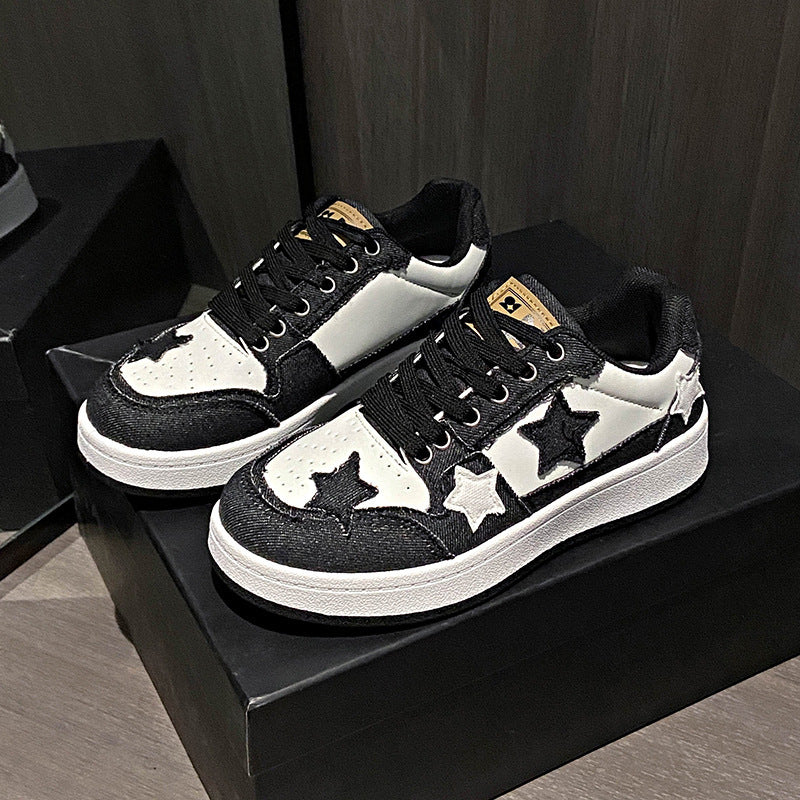 Damen Plateau-Sneaker mit Sternapplikationen und gepolstertem Innenfutter Shop Nory