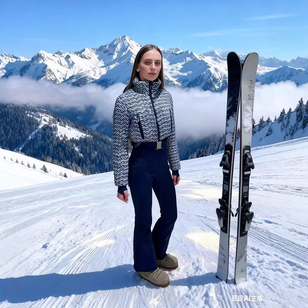 Damen Zweiteiliges Ensemble aus strukturierter Kurzjacke und hochgeschnittener Schlaghose Shop Nory