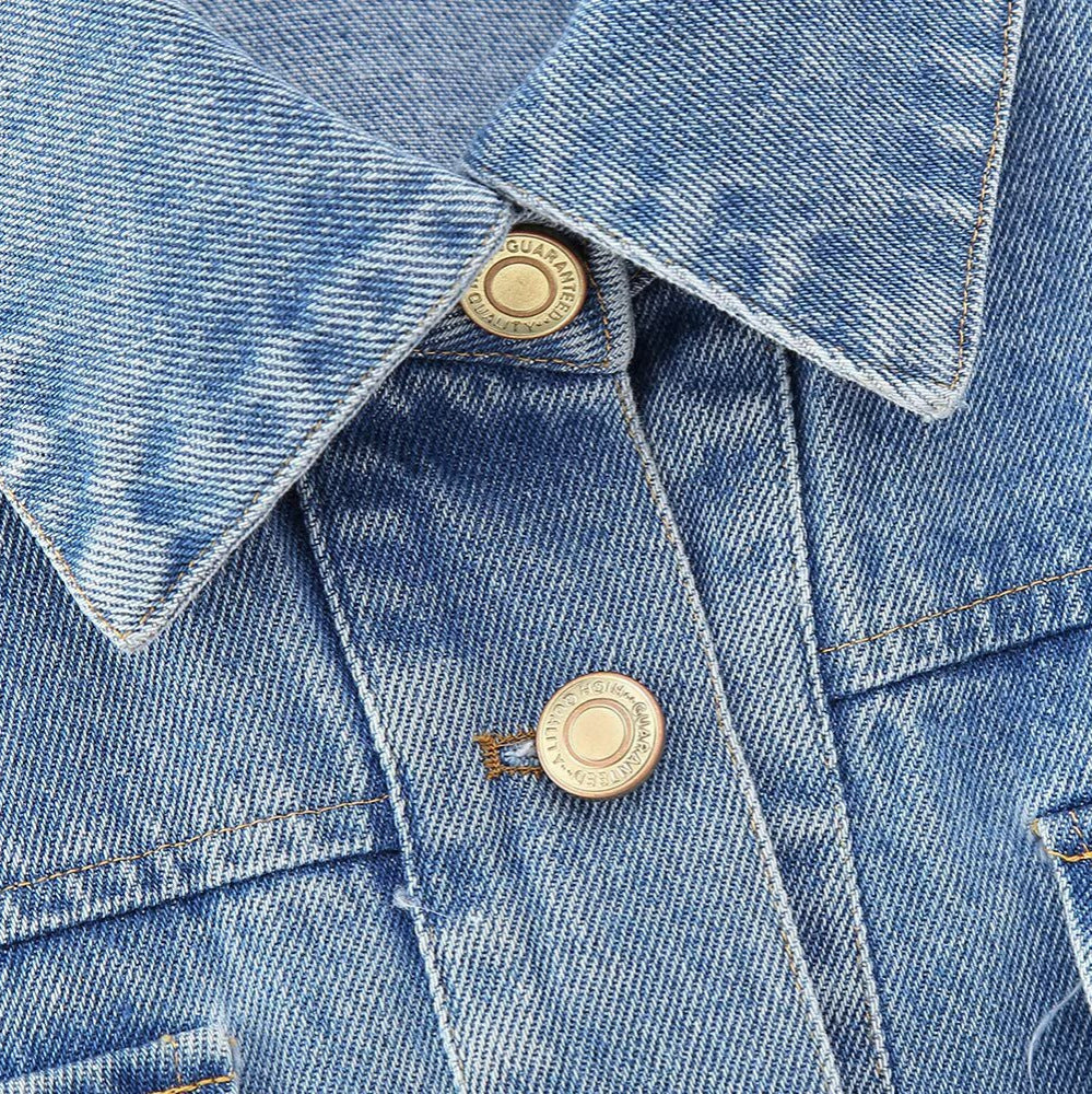Damen Kurze Denim-Jacke mit Metallic-Finish und aufgesetzten Brusttaschen Shop Nory